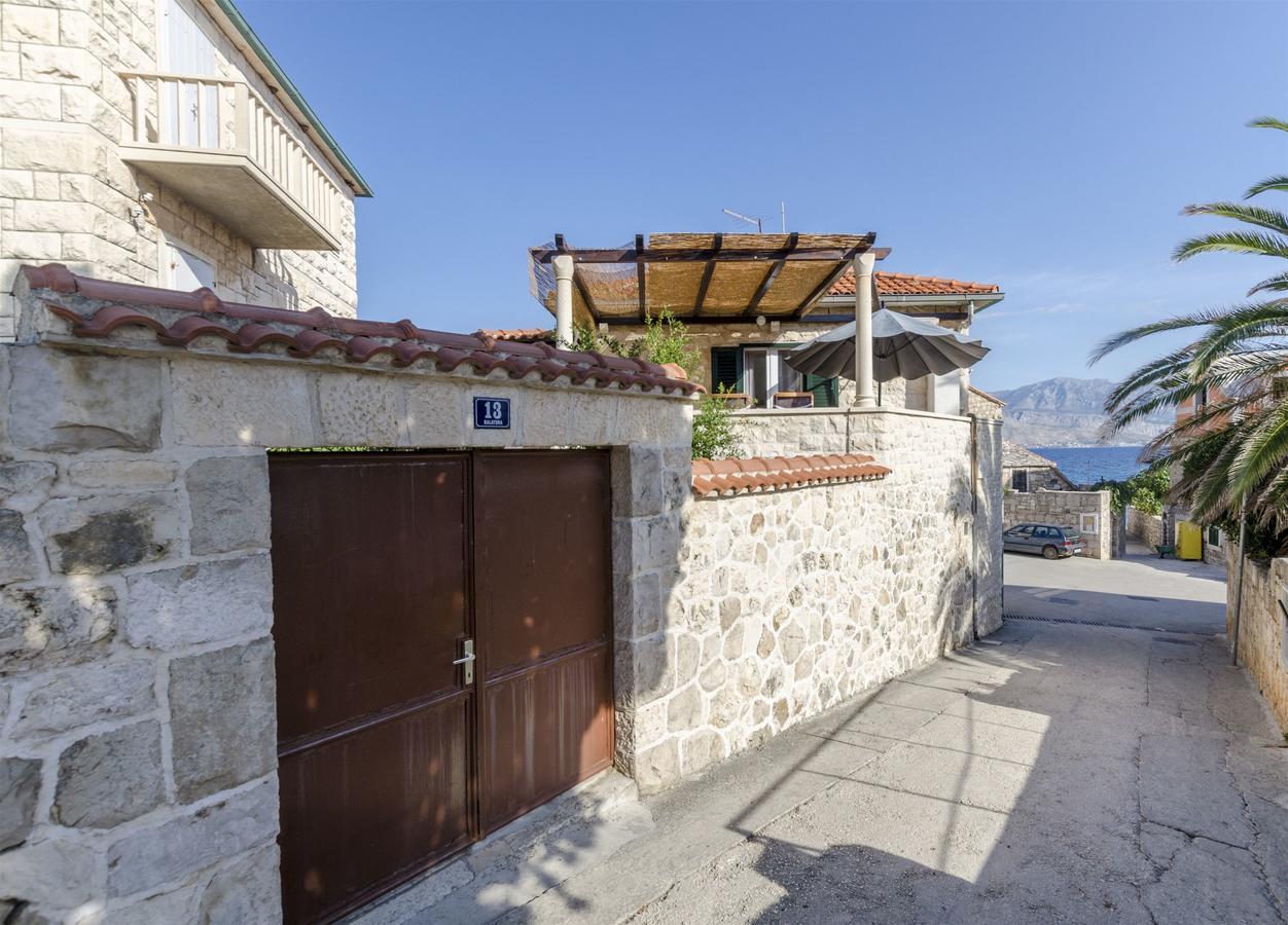 Apartments Mare Postira Zewnętrze zdjęcie